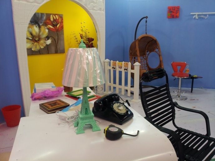 《开心球场》从无到有.感谢!出品人岳宝柱、王亚娟，制片人岳千荷，制片主任高志春，导演魏冬雷，摄影赵迪，外联制片刘传江，美术王彤，后期制作兰健等奋战在第一线上的兄弟姐妹们！We can Do it！