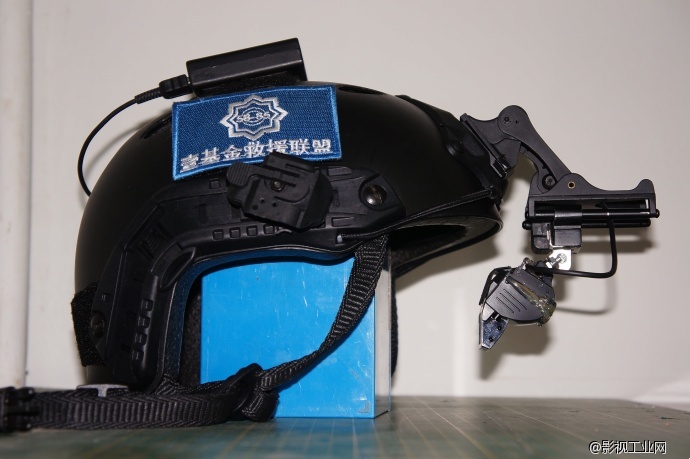单眼VGA半透屏显示头盔,移动和户外摄影最佳搭档