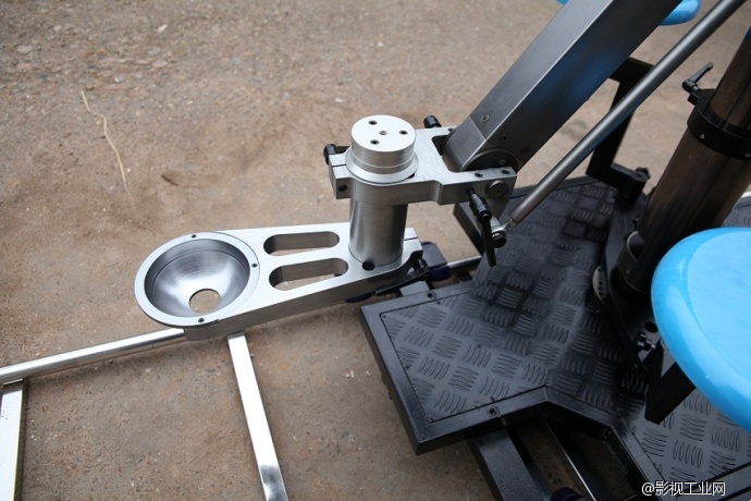 QFYS-12/E新一代摄影倒来车