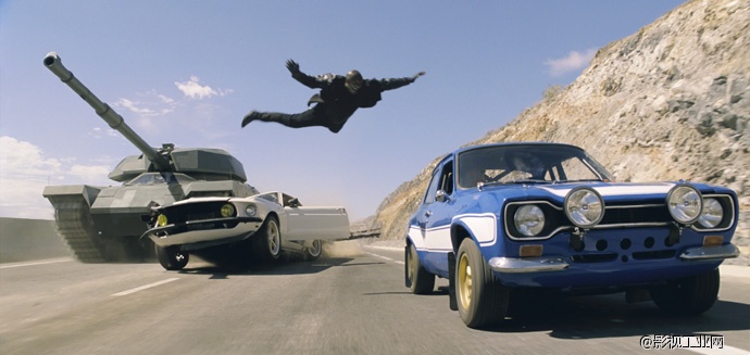 “技术上最有野心的电影，制作成本最高的汽车动作片！”《速度与激情6》汽车追逐戏的细节