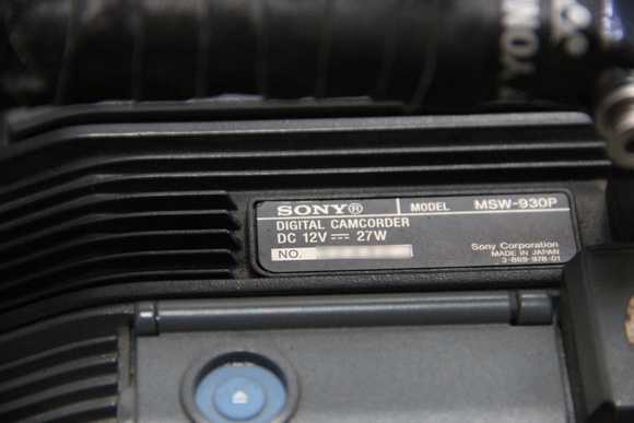 低价出售 sony MSW-930P数码摄像机