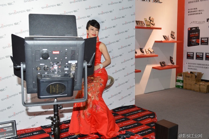 LED大功率影视灯