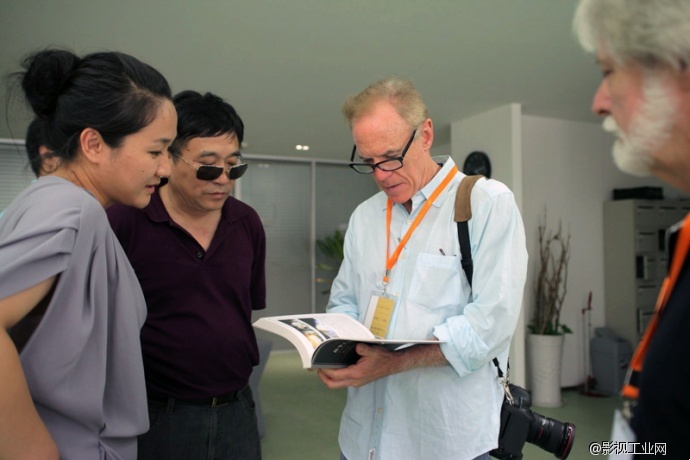美国电影摄影师协会参观中国影视摄影师学会、电影学院摄影系。