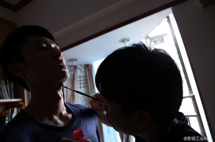 MMBuzz2013扶持项目《疯子》特技化妆手记