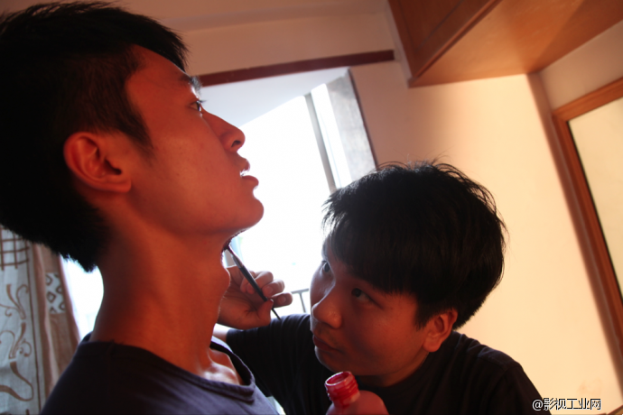 MMBuzz2013扶持项目《疯子》特技化妆手记
