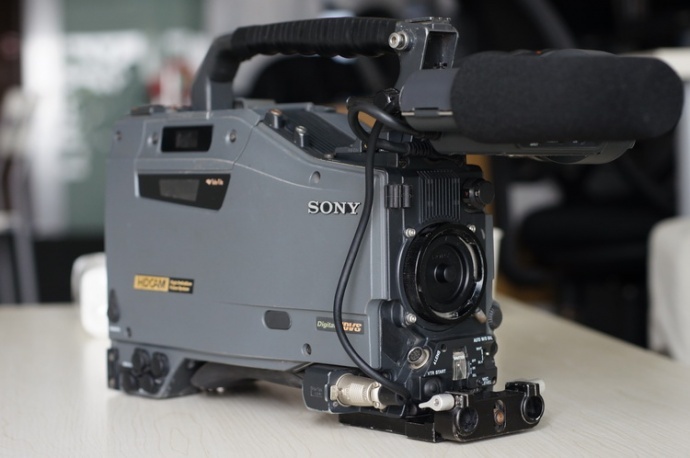 白菜价出广播级高清索尼HDW-750P摄像机机