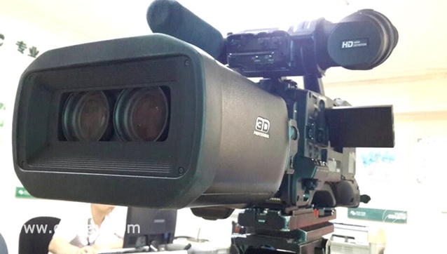 最新3D摄像机推荐：松下AG-3DP1