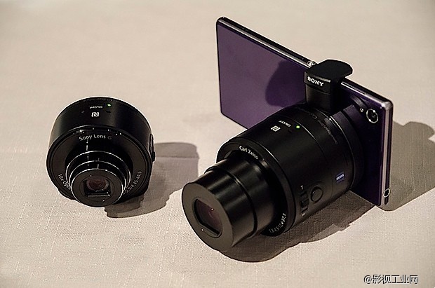 IFA2013索尼无线镜头模块QX10/QX100，香港发布