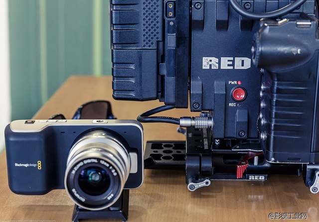 BMPCC口袋机对比单反5D3和Red Epic