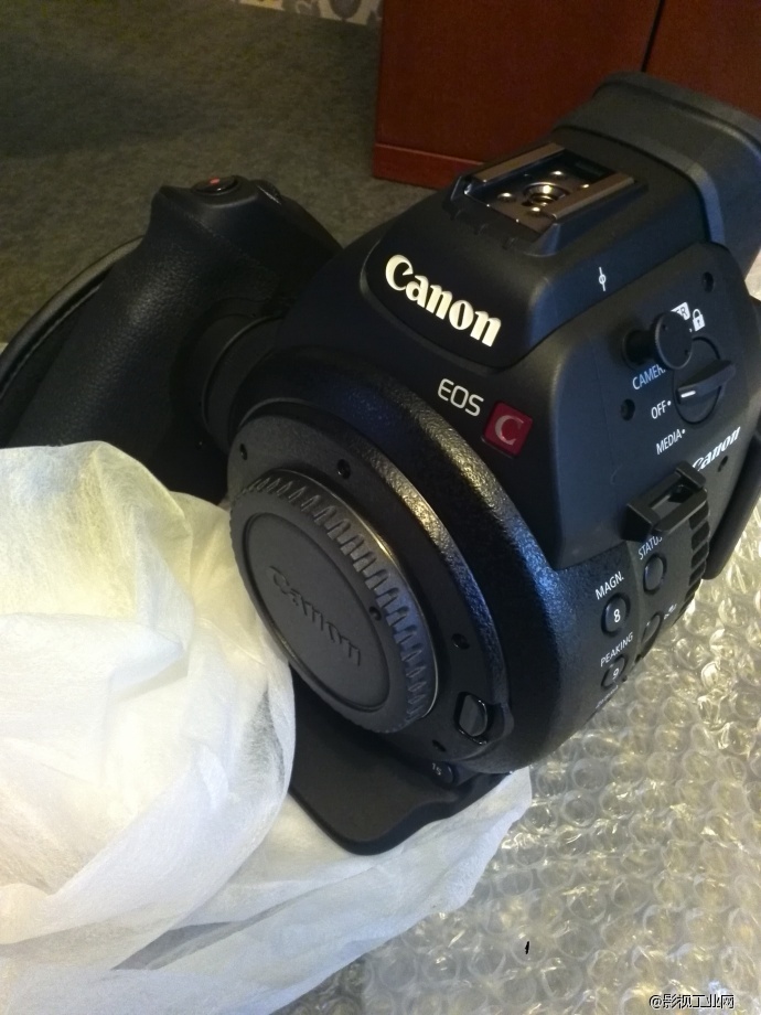 C100入手，外加首台c100专用铁头效果！