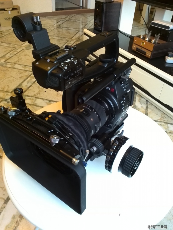 C100入手，外加首台c100专用铁头效果！