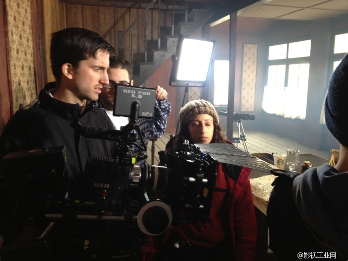 都市生活拍微电影LED影视灯光的运用