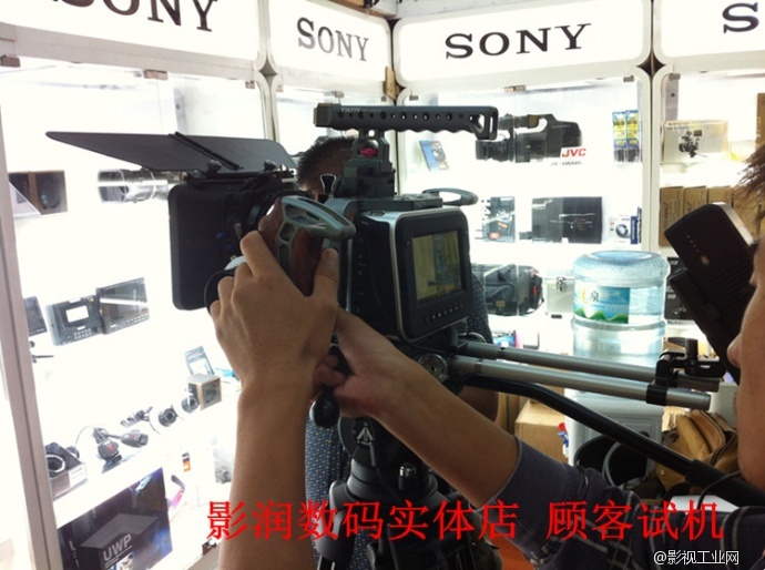 Blackmagic Cinema Camera BMCC MFT/EF 摄影机