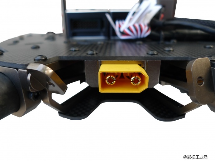 全新一代E1100-V2航拍利器 强力升级 前100名购买的将为您开启摔了包赔安全政策(5DII/5DIII、GH3相机）