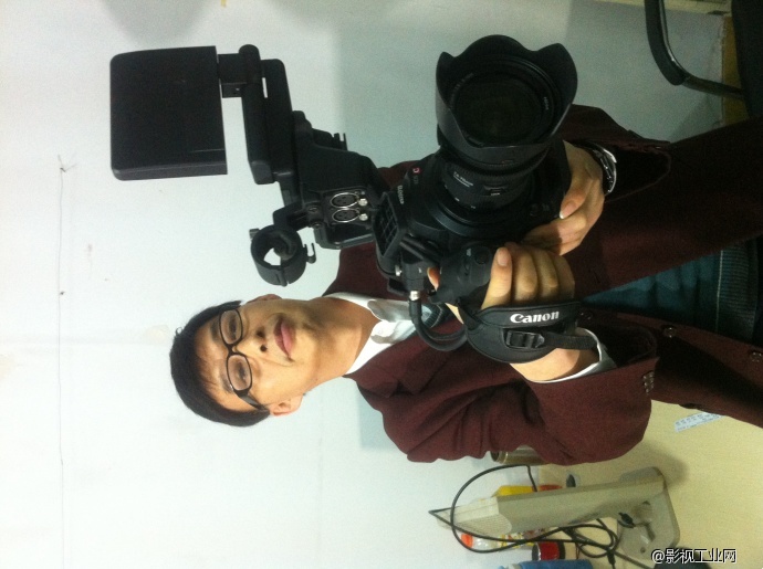 CANON EOS C300