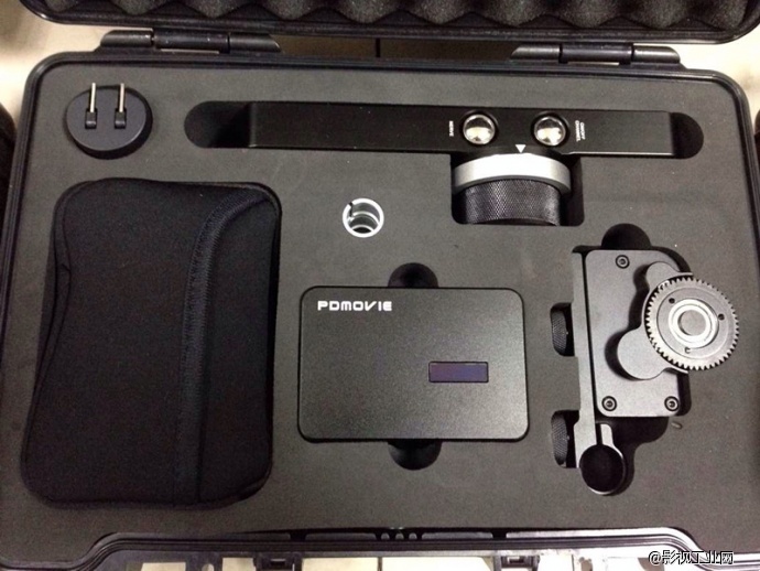 终于等到了～新买的无线跟焦器～爽一下！