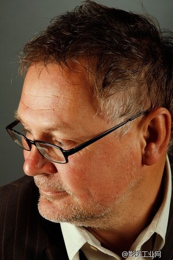 奥斯卡最佳摄影 ​贾努兹·卡明斯基 导演的11个短片和幕后制作视频，学习好莱坞大师如何运用光营造氛围