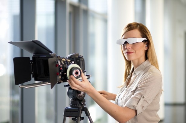 3D虚拟眼镜有可能是未来的一个拍片工具吗？蔡司 OLED Cinemizer 三维虚拟现实视频眼镜的探讨