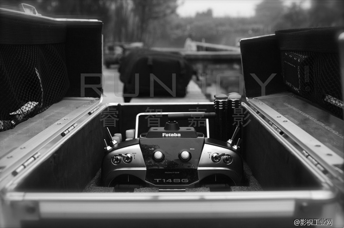 逆风。起飞---------航拍在新闻直播中的应用。