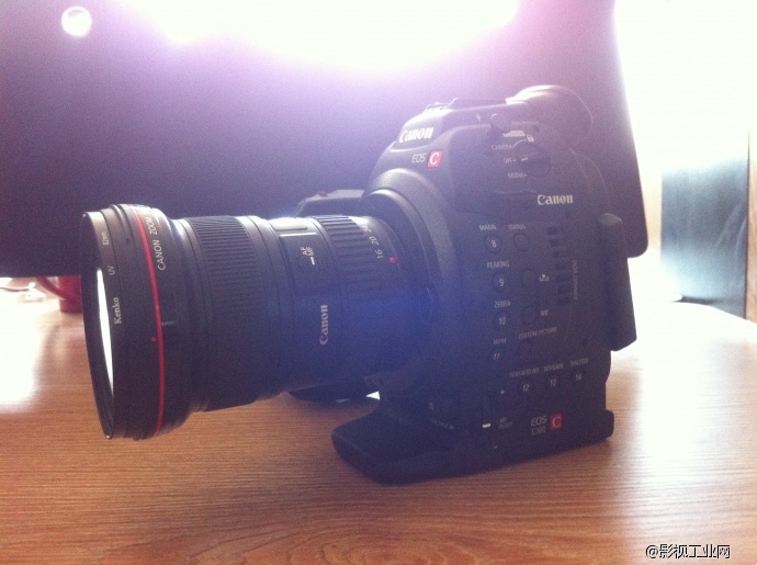 5月入手的两台C100，主要拍摄记录片。