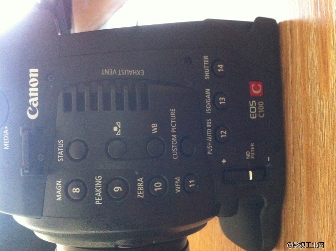 5月入手的两台C100，主要拍摄记录片。