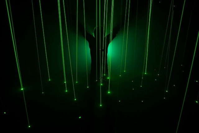 科技｜激光和电子声源组成的虚拟竹林