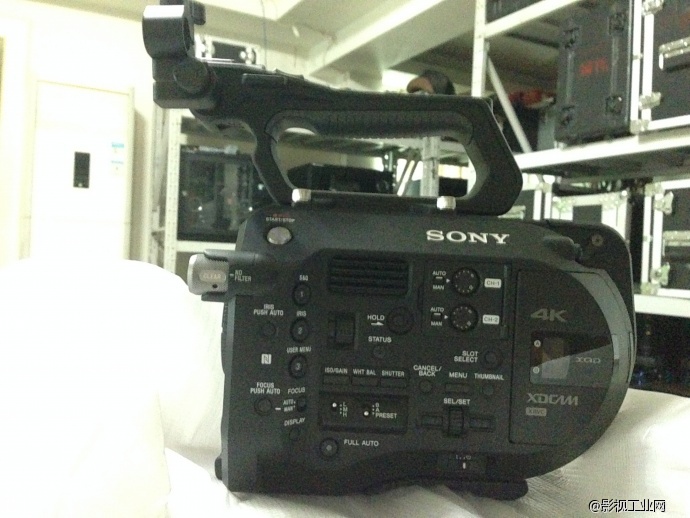 ​便携拍摄利器 SONY PXW-FS7