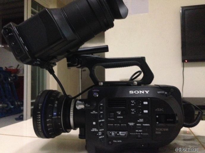 ​便携拍摄利器 SONY PXW-FS7