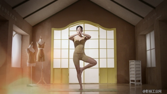 营造契合主题的氛围