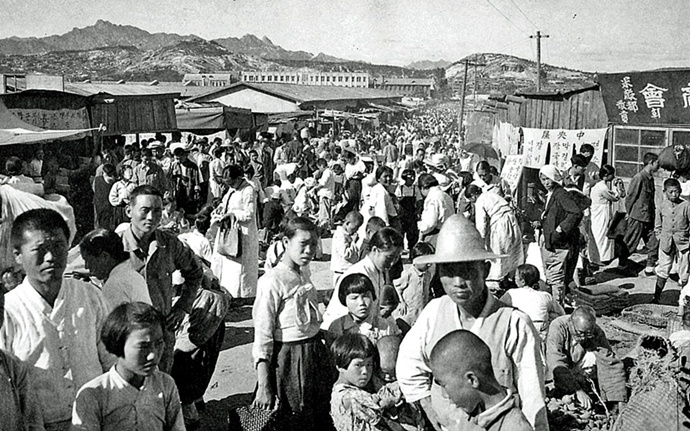 珍贵影像,照片展示 1945 年日治结束后的韩国风貌