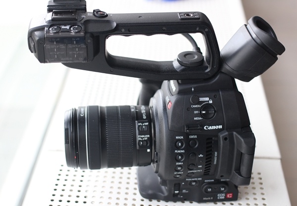 【国内首测】佳能EOS C100 Mark II到底提升了什么？开箱看佳能新机EOS C100 Mark II