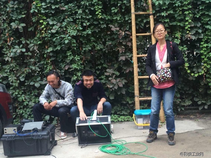 录音师孙世强、我、化妆师解锐