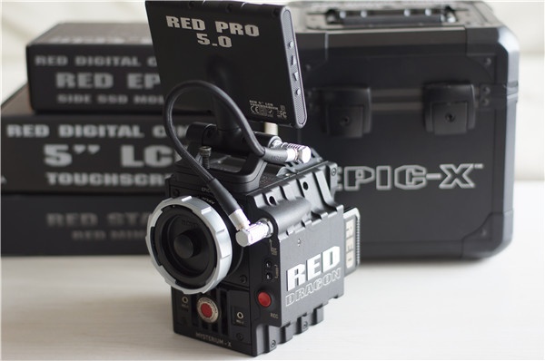 特价出全套RED EPIC-X 5K 电影摄影机，只要126000元