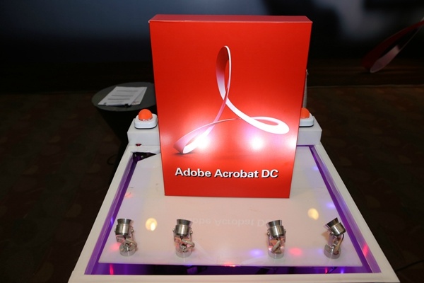 Adobe发布Acrobat DC ,可简化工作流程的全新用户界面；集成移动服务功能