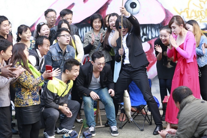 中国首部大型”黑洞“喜剧《撒野吧》创作笔记　打造中国新式喜剧 填补喜剧市场空缺