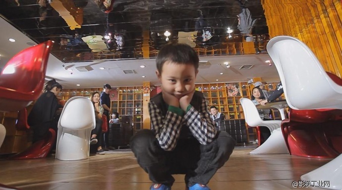 兰州鼎域视纪第一次发布：《2015兰州最值得炫耀的生活》——舞动金牛街