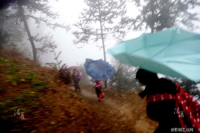 狮子座传媒对话|大山之巅的学校