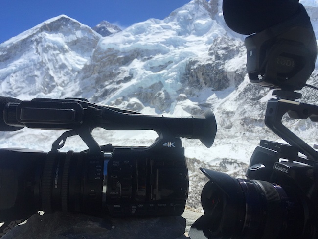 生为纪录片人：珠峰雪崩亲历者魏安杰讲述惊险时刻和高山纪录片创作