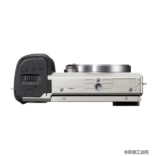 索尼（SONY）ILCE-6000微单相机(银色单机身)