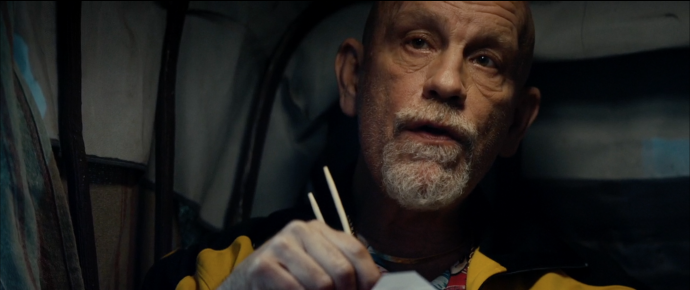 RED 8K WEAPON ON SET