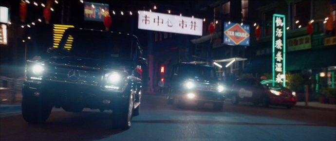 RED 8K WEAPON ON SET