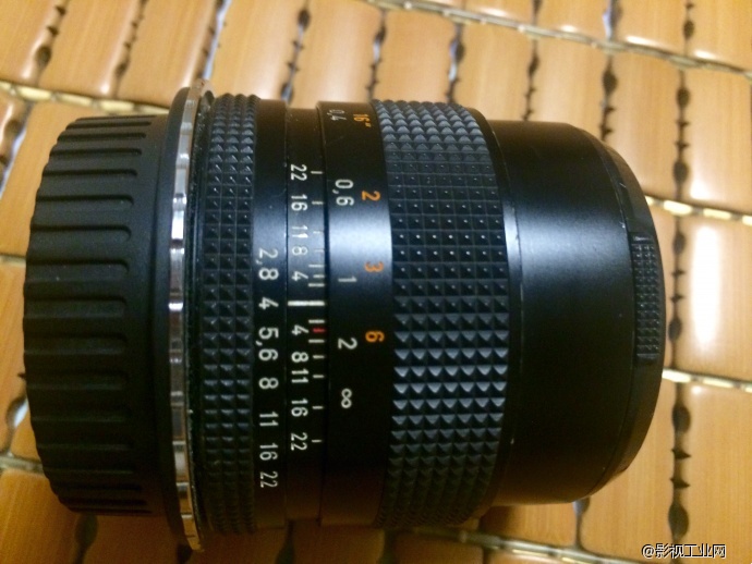 康泰时 28定焦 光圈2.8 YC口 转佳能口 9成新 2000元 康泰时 28定焦 光圈2.8 YC口 转佳能口 9成新 2000元