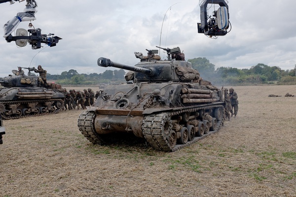 “零距离接触” － 战争大片中“巨无霸”