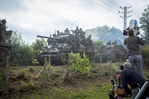 “零距离接触” － 战争大片中“巨无霸”
