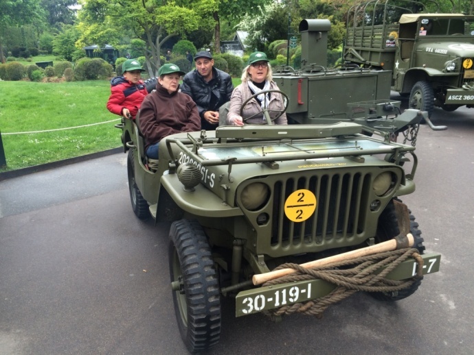 “零距离接触” － 战争大片中“巨无霸”