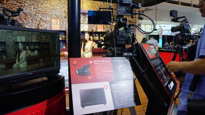 佳能EOS C300 Mark II亮相Birtv展会 价格依旧是迷