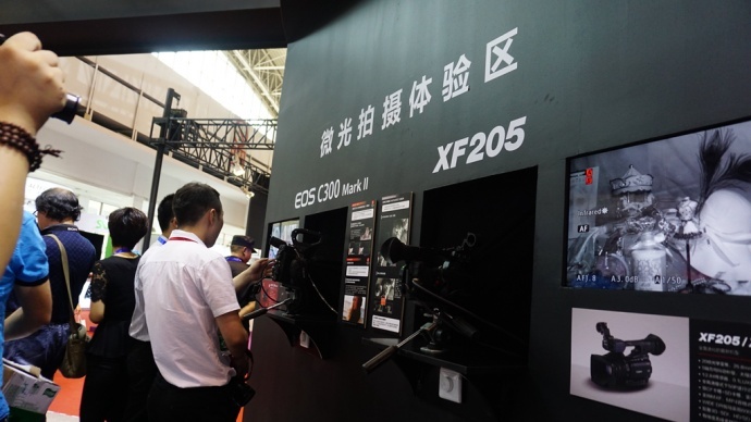 佳能EOS C300 Mark II亮相Birtv展会 价格依旧是迷