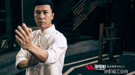 ​淘电影《叶问3》定档12月31 甄子丹获赞专业没架子