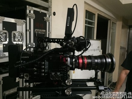 F55/F5也可上变形镜头拍电影宽银幕