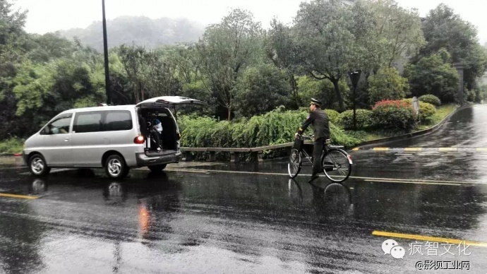 两分钟了解一个普通警察真实的一生